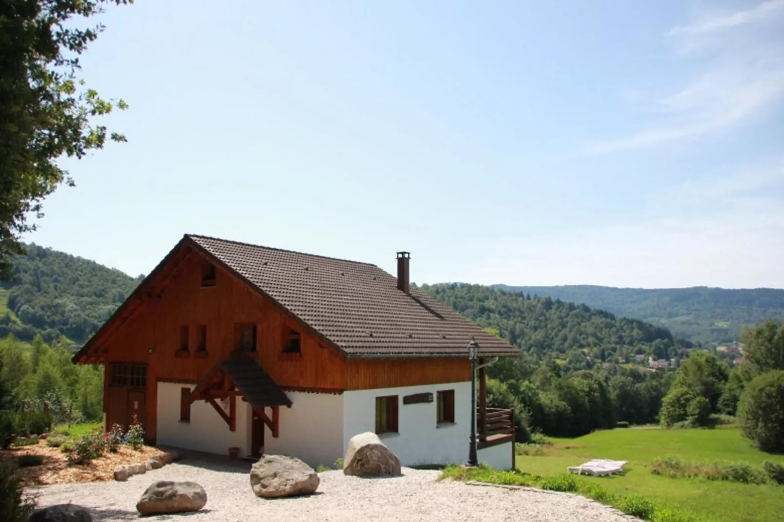 Les Chalets des Ayes 7-Exterior in summer