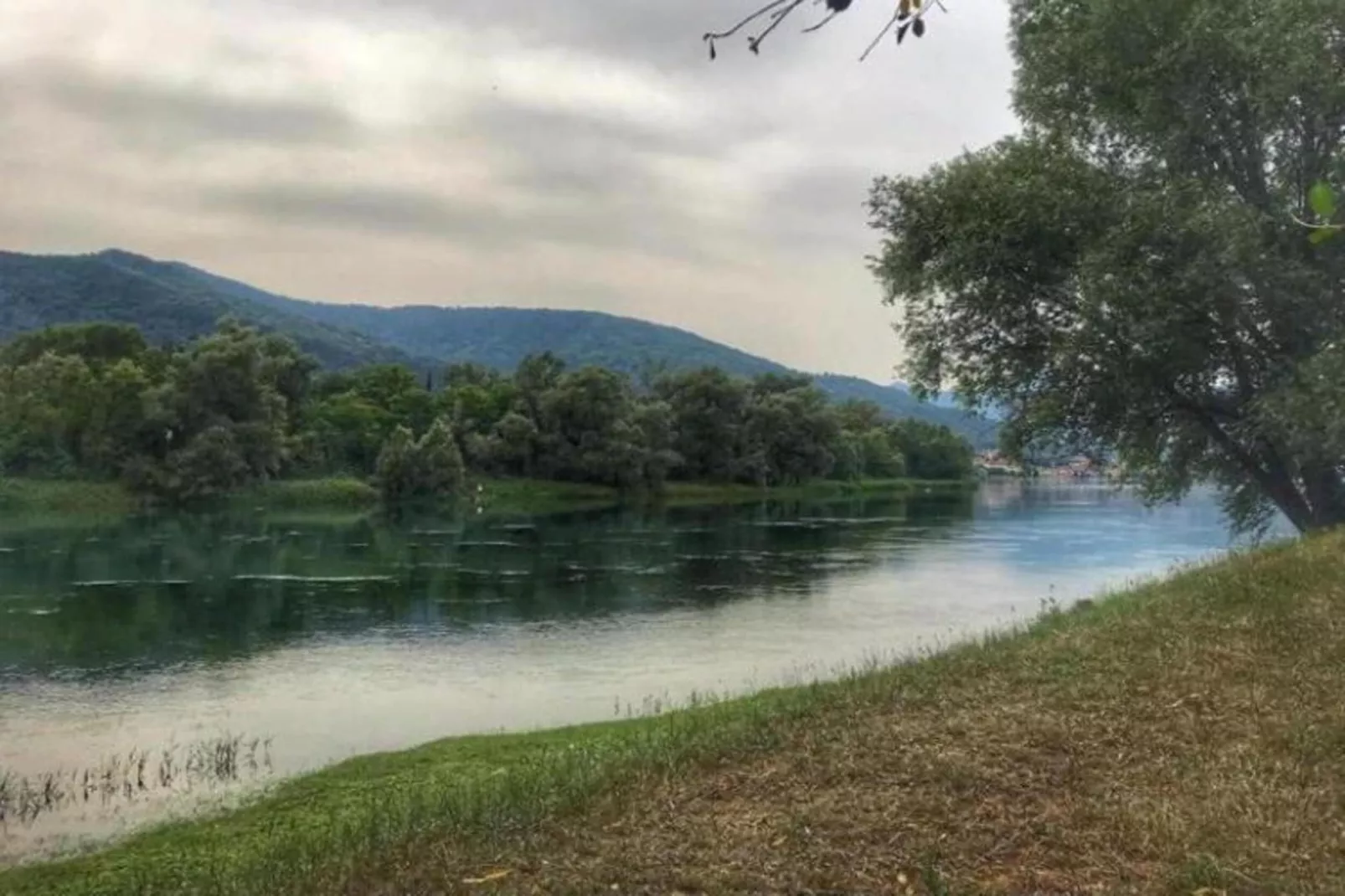 Camelle-Areas within 20km in summer
