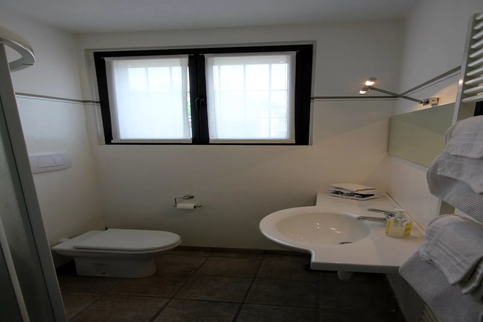 Violino Angelico 1 e 2-Bathroom