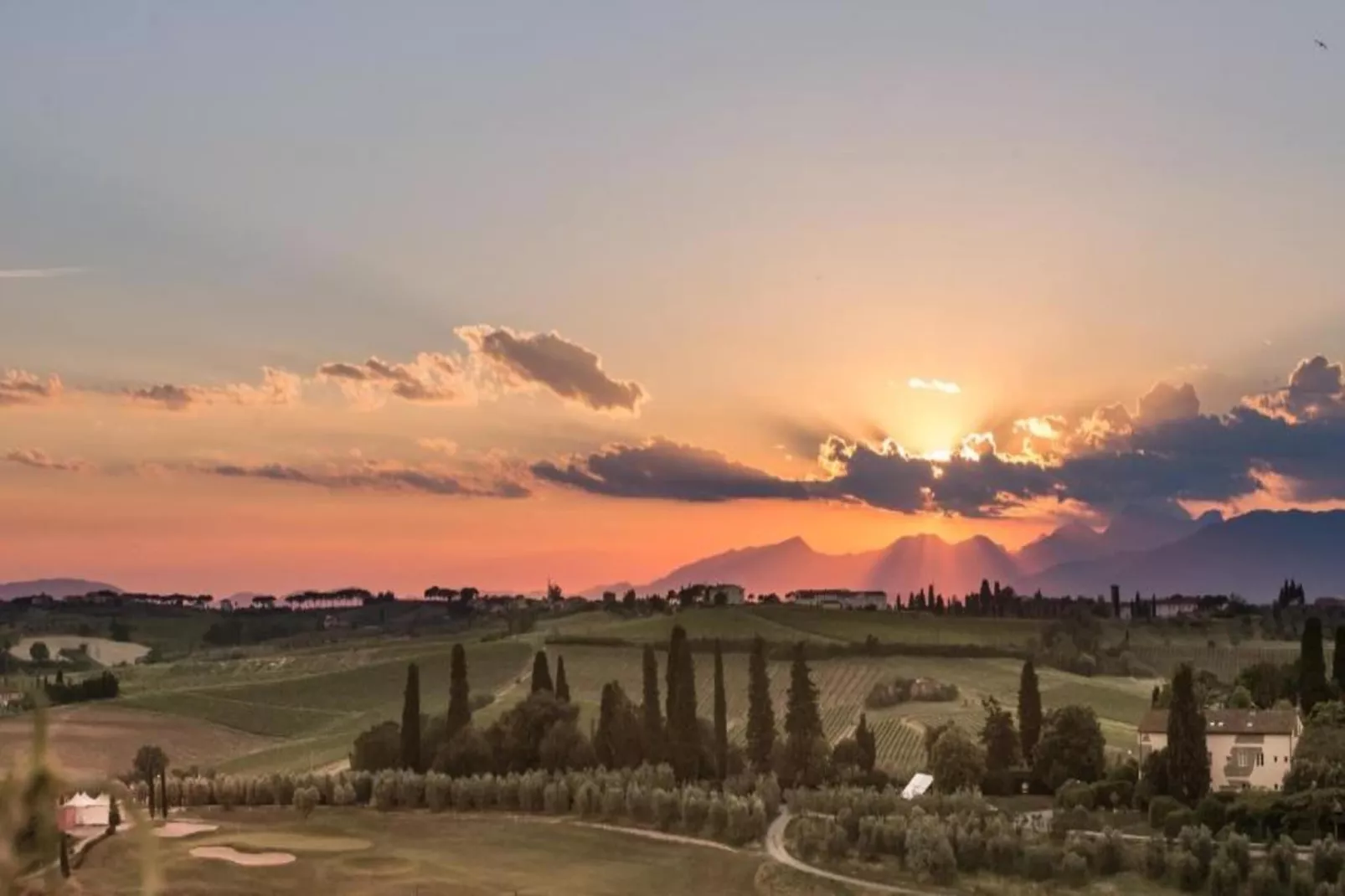 Da Vinci Uno-Areas within 5km in summer