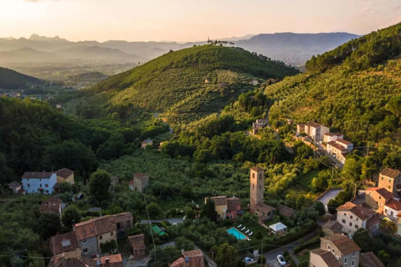 Cipressa-Areas within 20km in summer