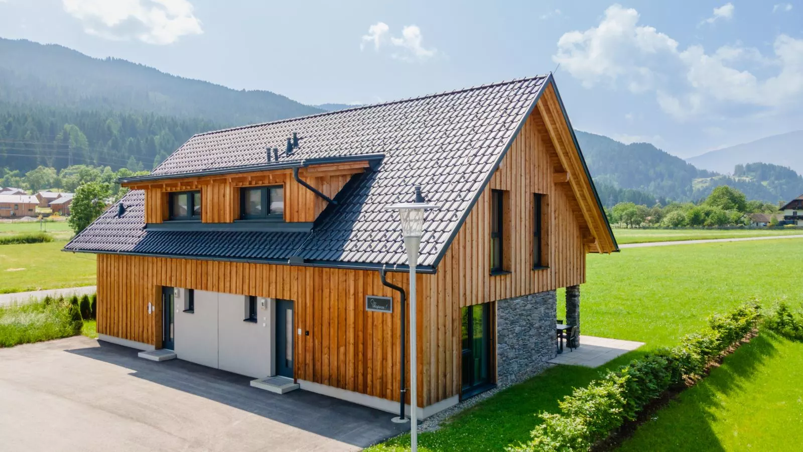 Mountain Chalet Chapeau-Extérieur été