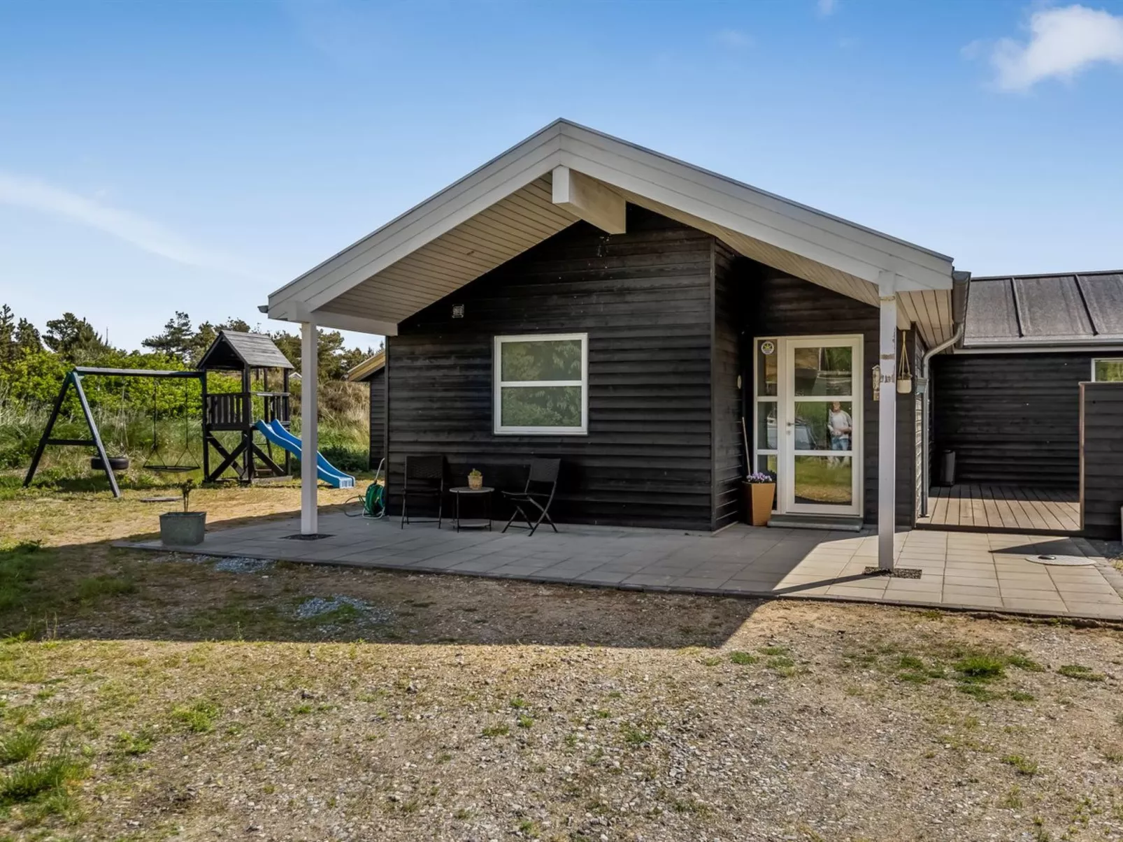 "Minke" - 2.2km from the sea-Outside