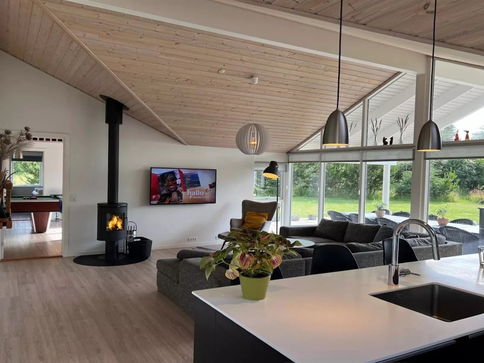 "Ancel" - 1.7km from the sea-Drinnen