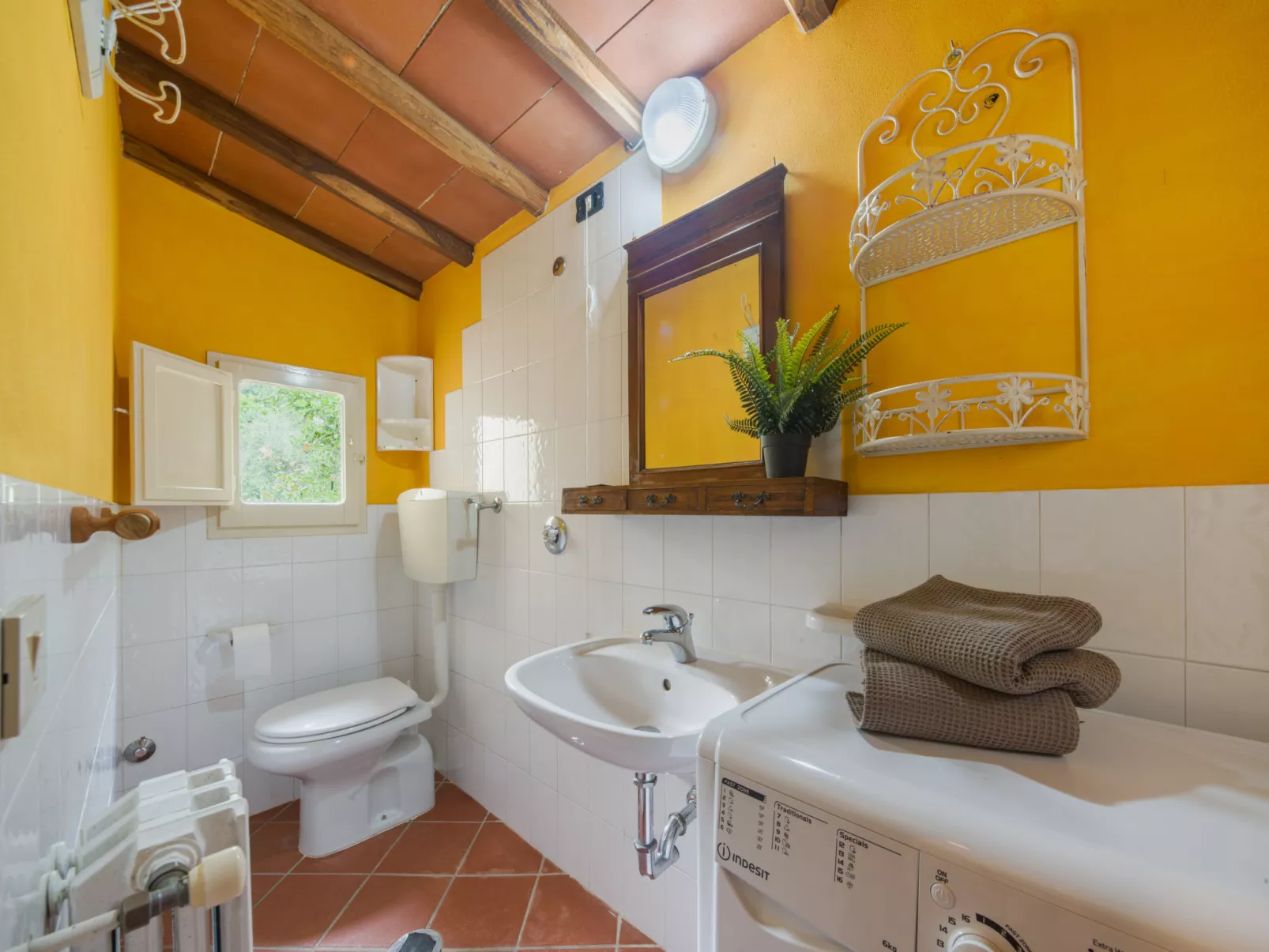Casa di Nena-Inside
