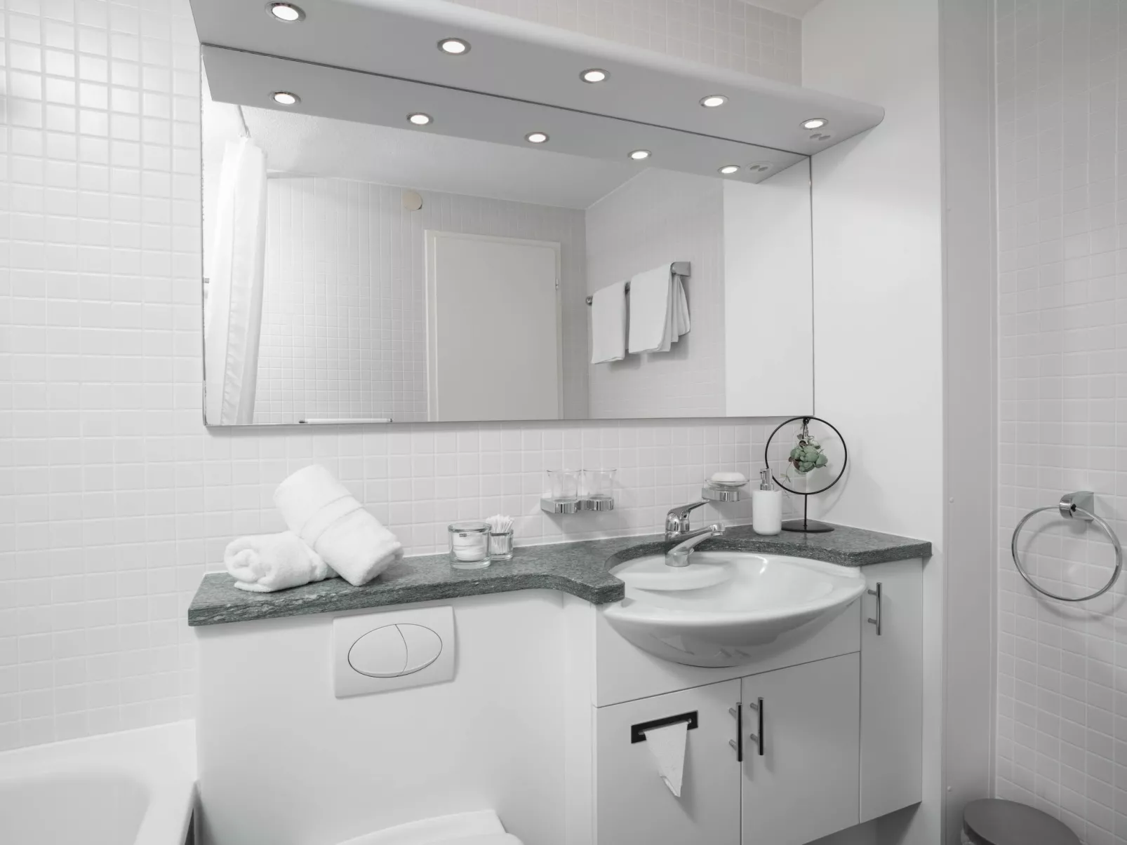 Double Room Modern - Inside
