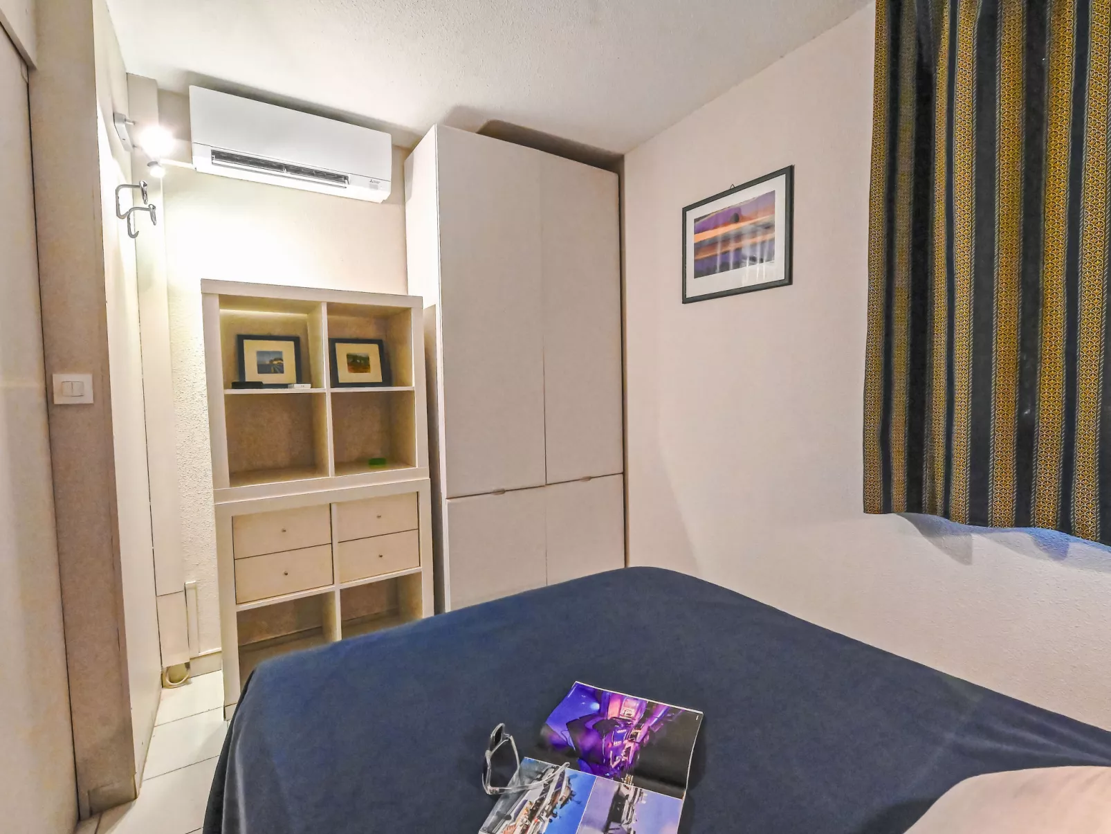 Le Village (VJ106)-Dedans