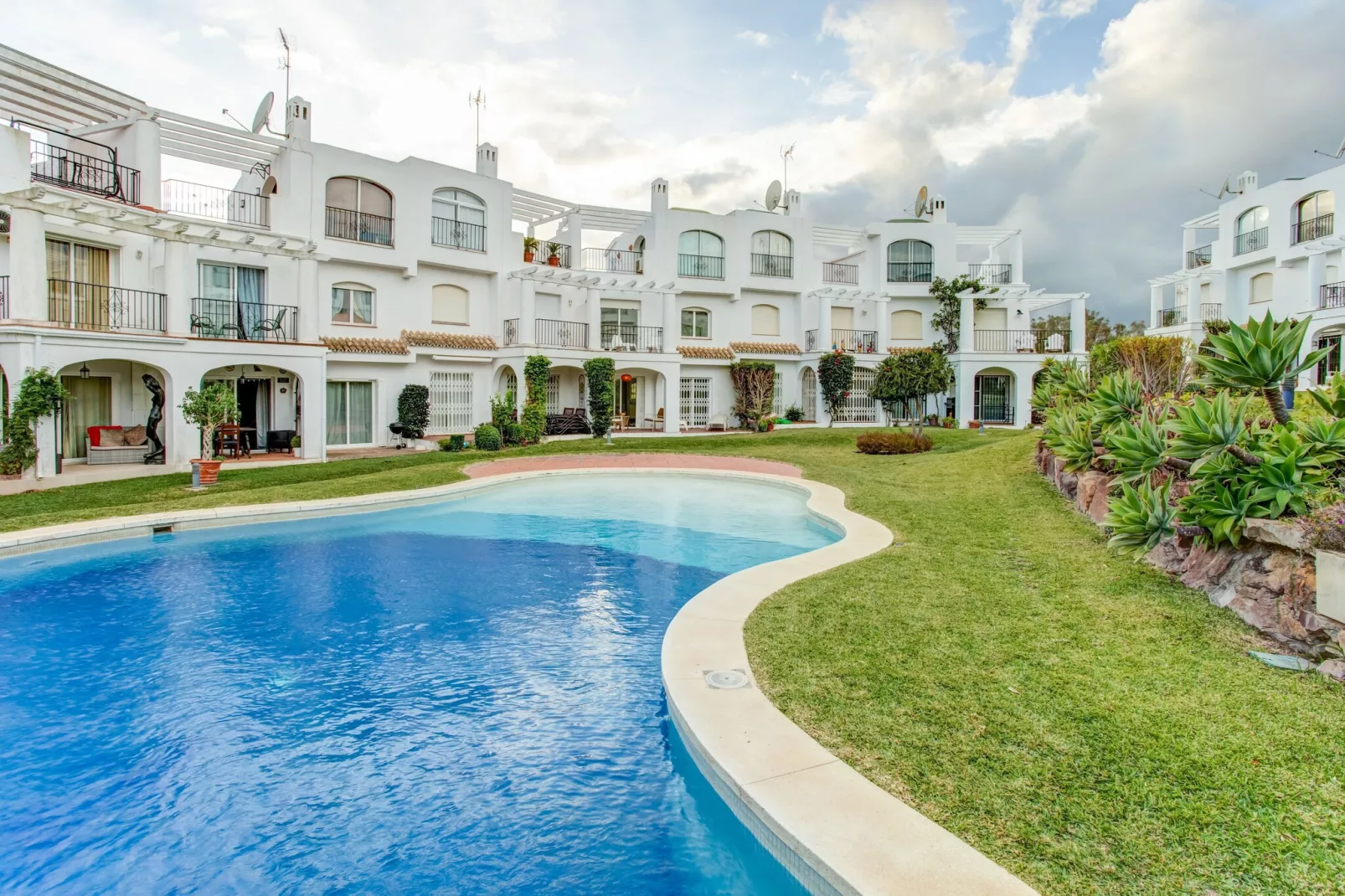 Altos del Golf-Piscine