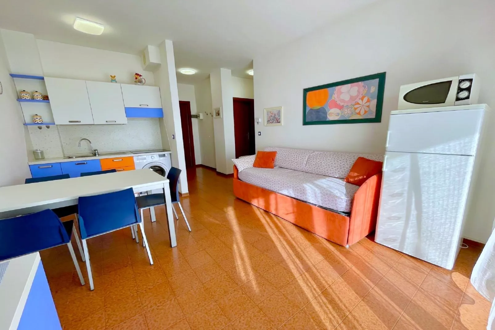 Adriatico 43B-Dining room