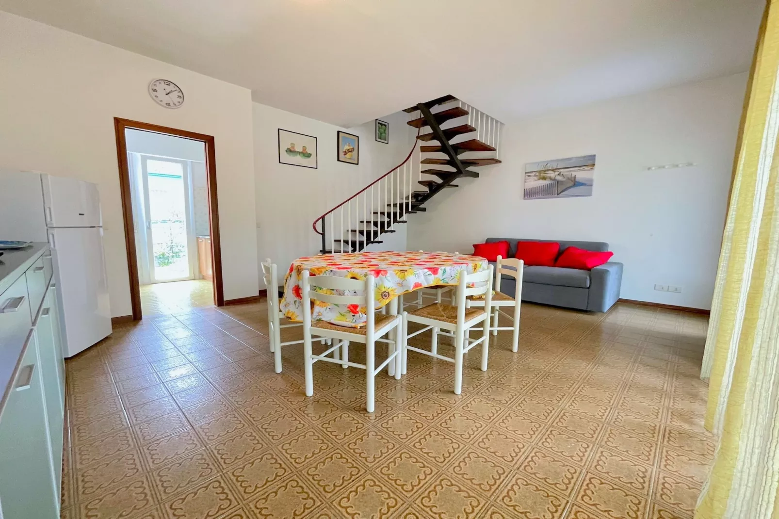 VILLA FABIENNE 26-Esszimmer