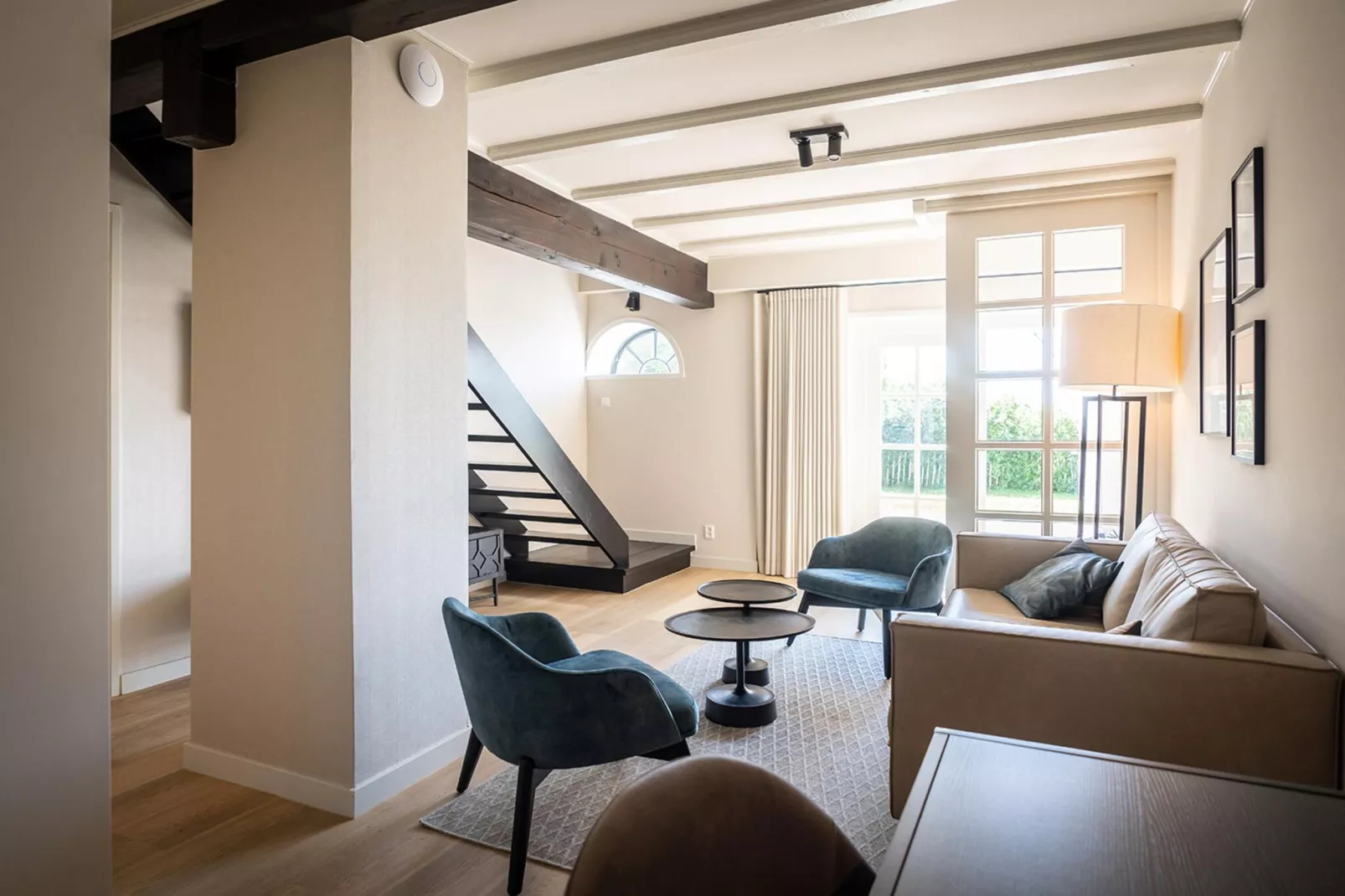 App Hoeve Holland S5-Living room