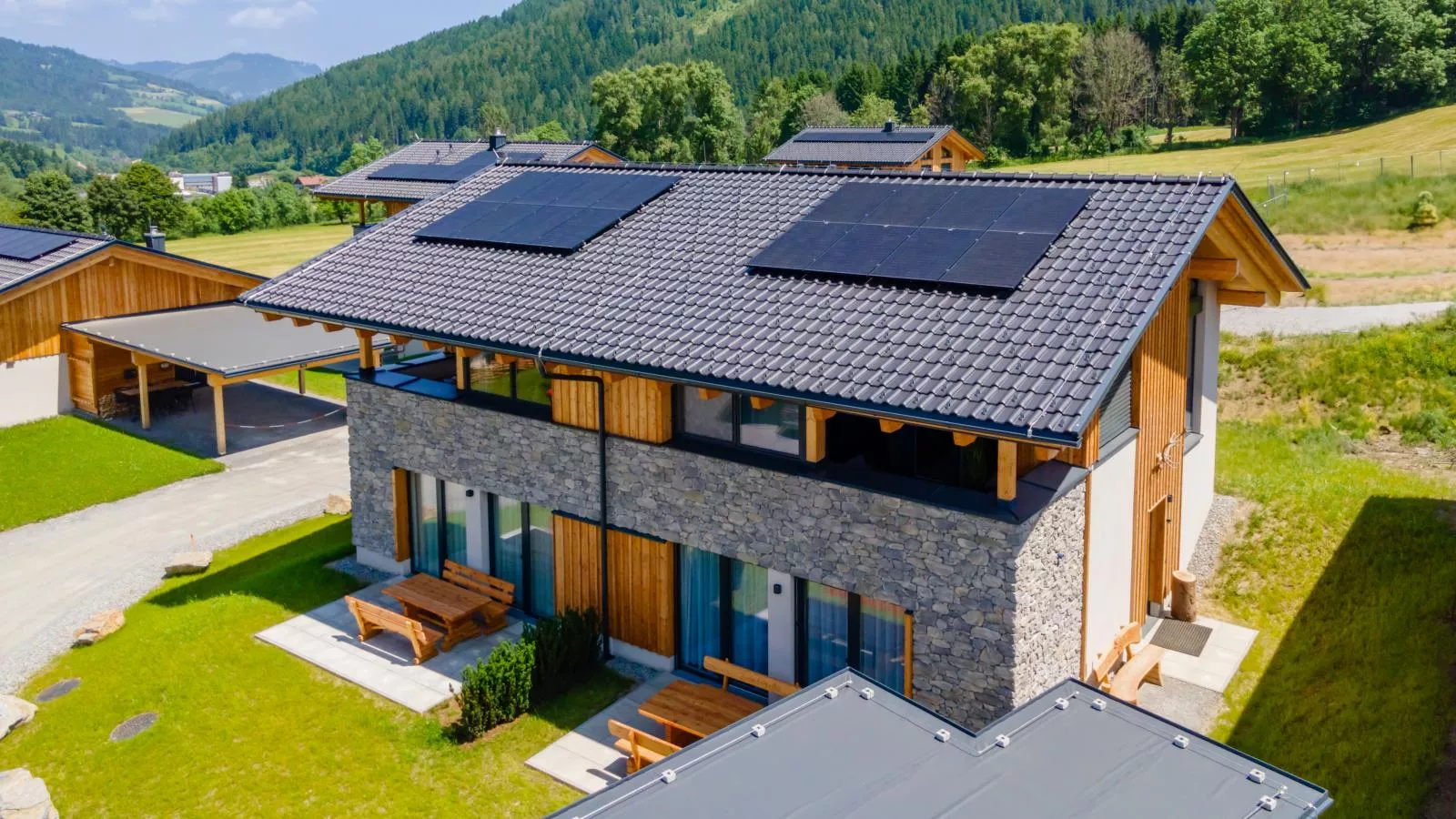 Grebenzen Lodge Edelweiss-Außenbereich Sommer