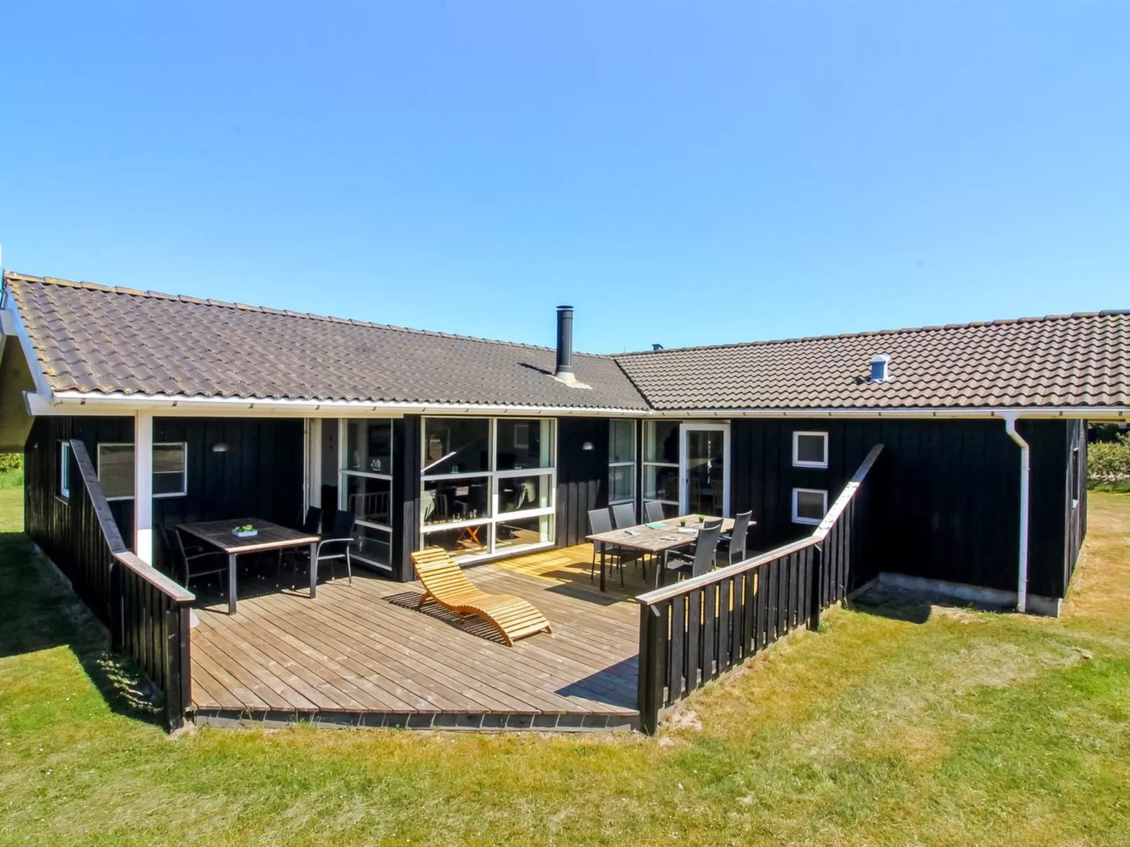 "Juris" - 950m from the sea-Draußen