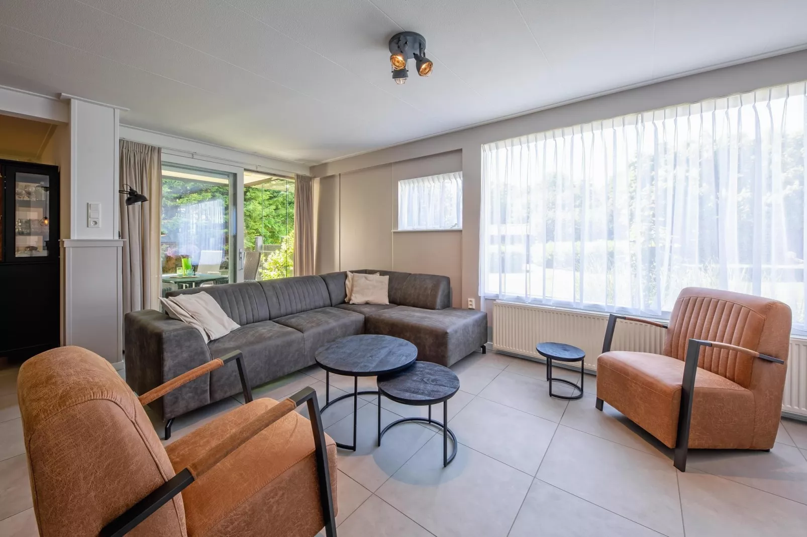 Strandhuys Oester-Living room