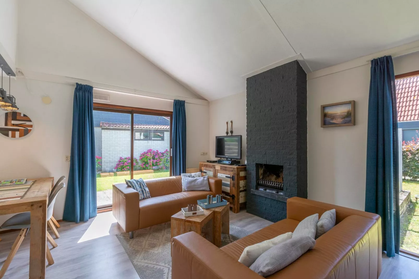 Yperhof 66-Living room