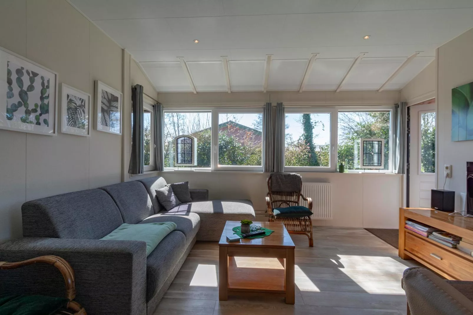 Zeewaard 33-Living room