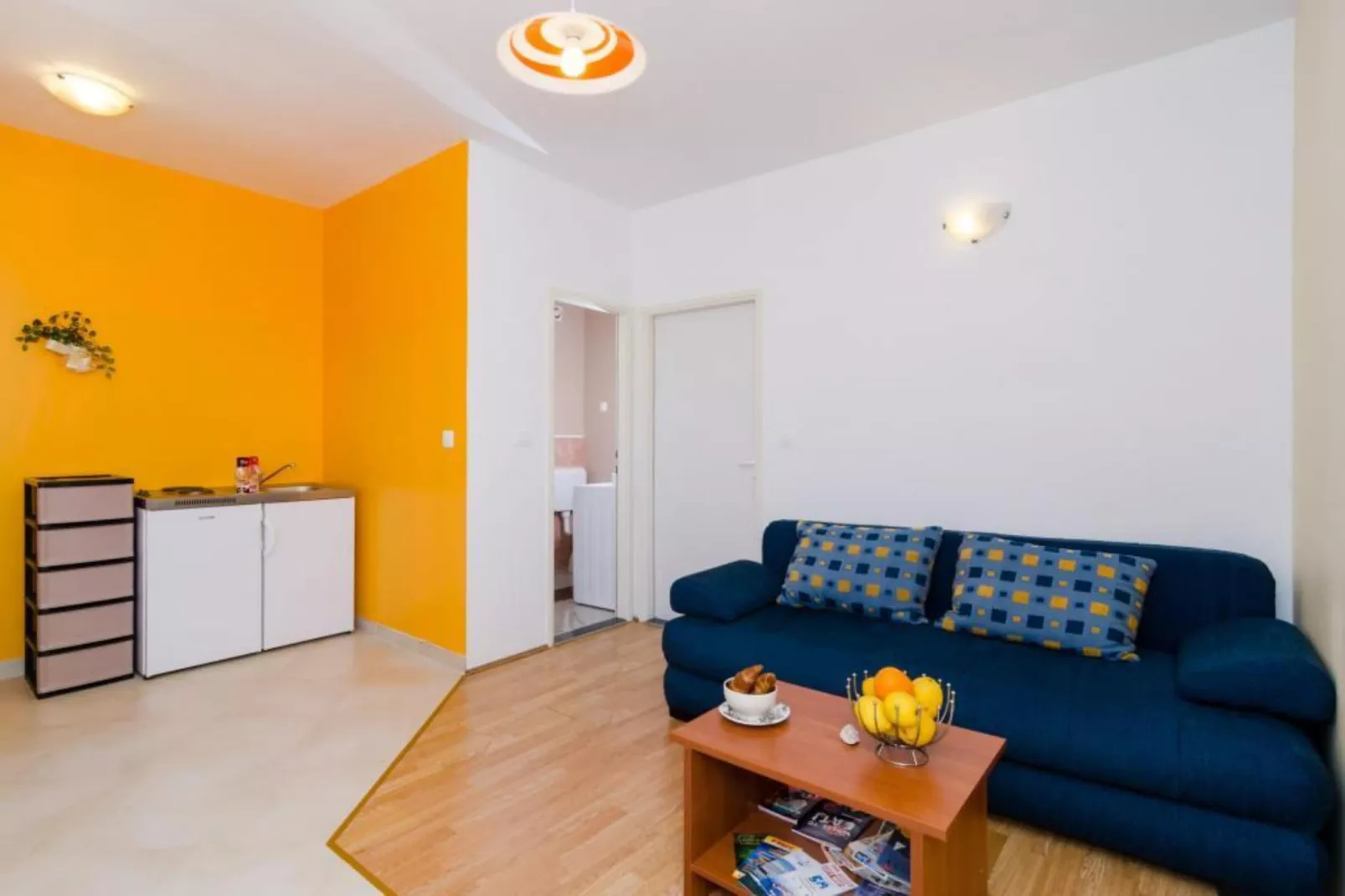 Apartments & Rooms Tapera- Comfort One-Bedroom Apartment with Terrace and Garden View ( NARANČASTI 1 )