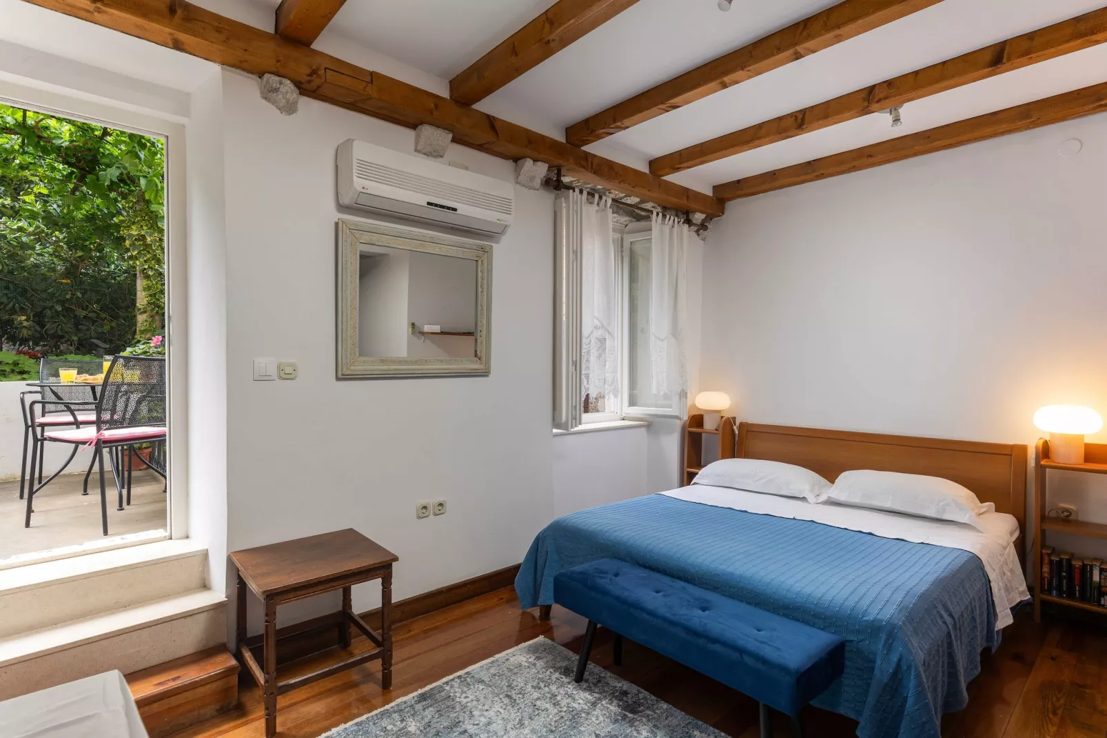 Apartment Taura -  Studio Apartment with Balcony and Old City View