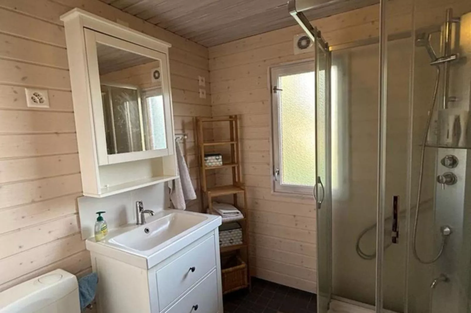 Porkka COSY & QUIET chalet 8 pers-Bathroom
