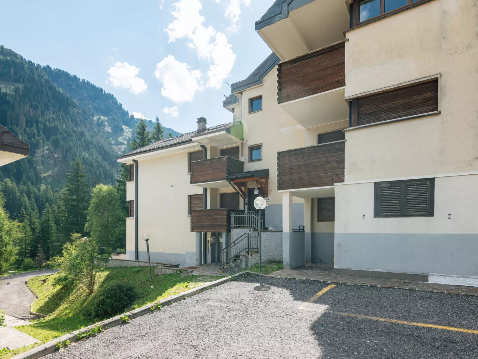 Cesa del sass-Outside