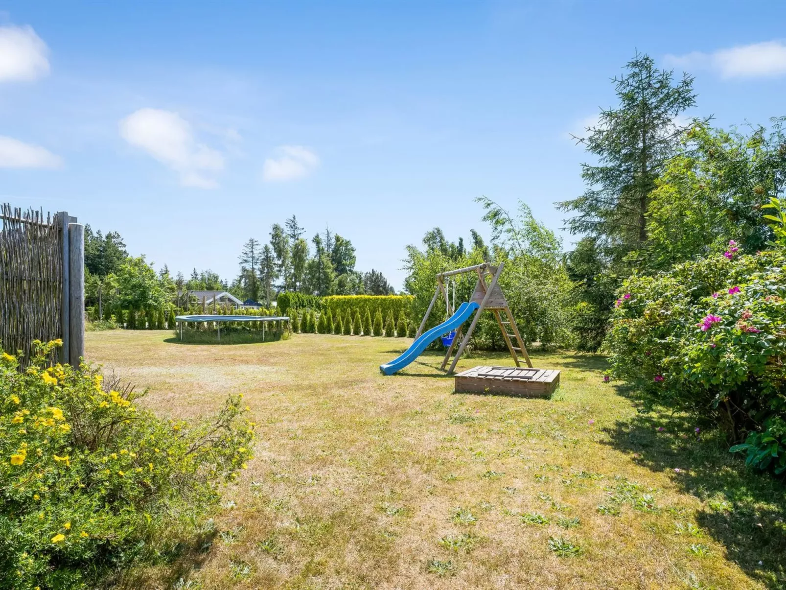 "Estella" - 900m from the sea-Outside