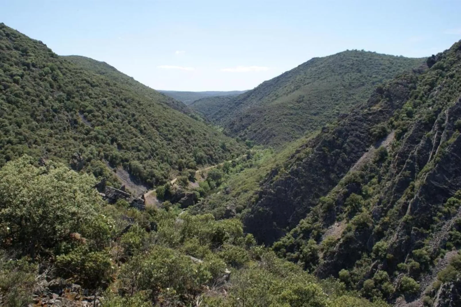 Mirador de la Fuente-Areas within 20km in summer