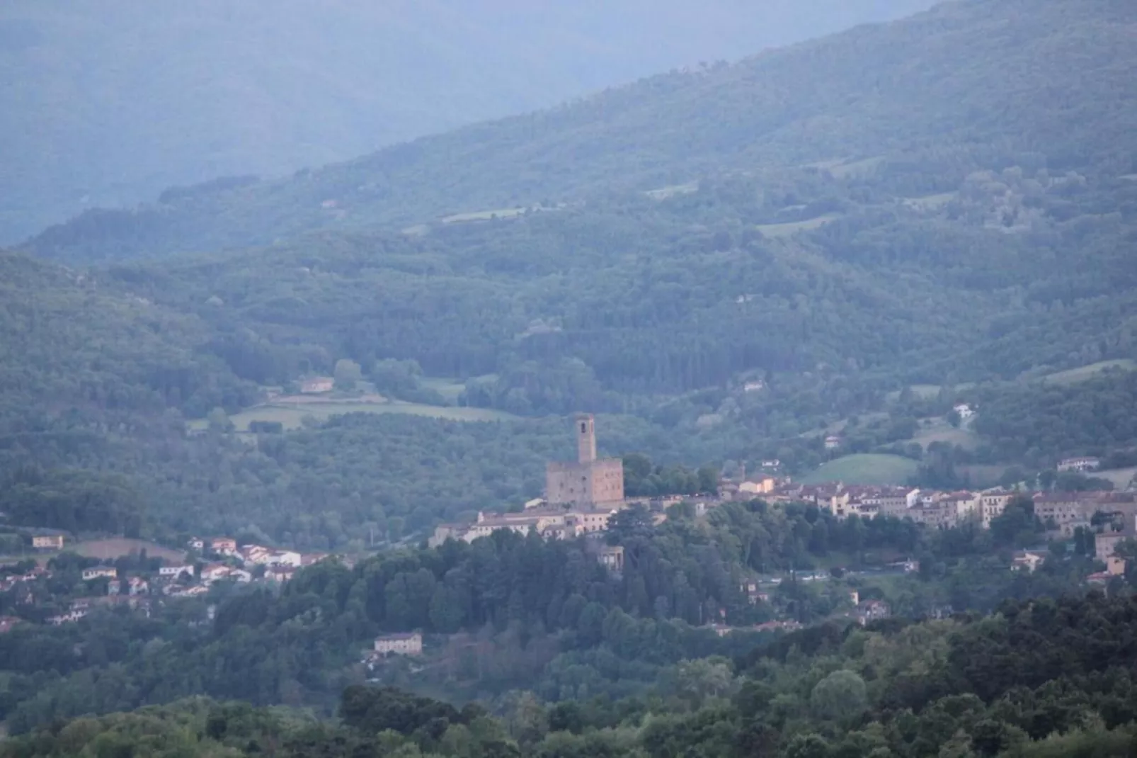 L'Acero-Areas within 20km in summer