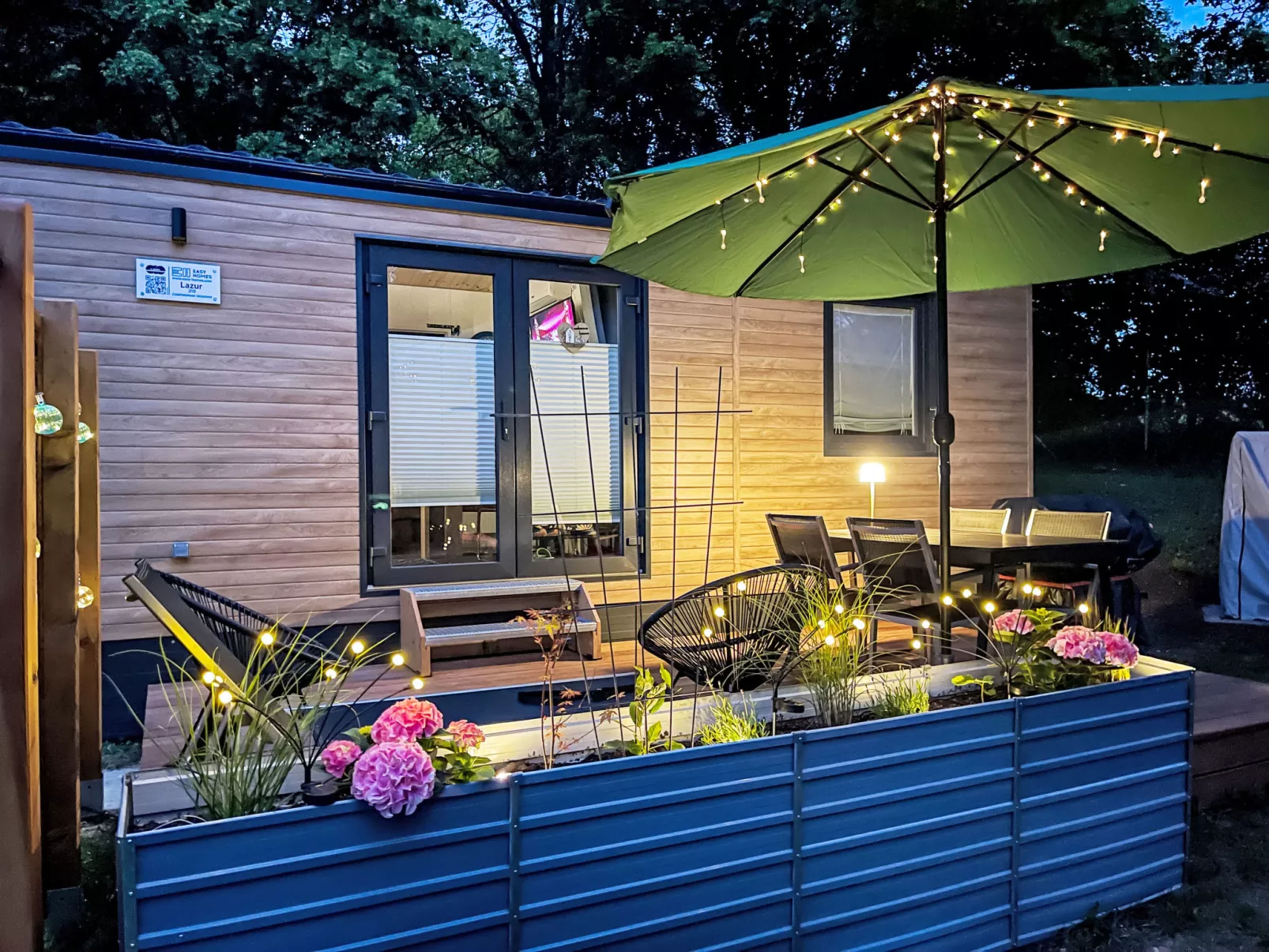 Tiny Haus Tiny Moments-Outside
