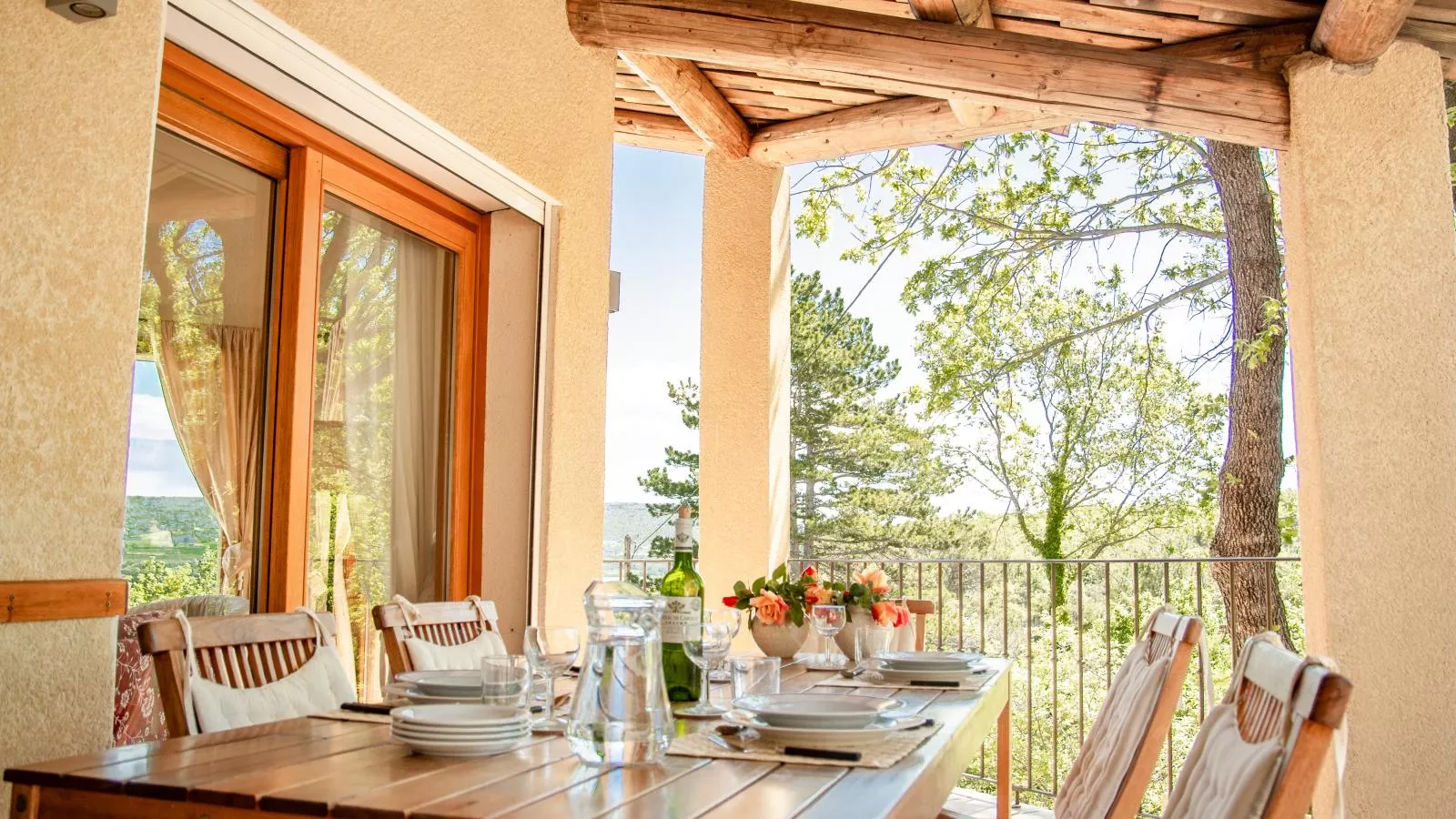 Villa Bellegarde-Terrace balcony