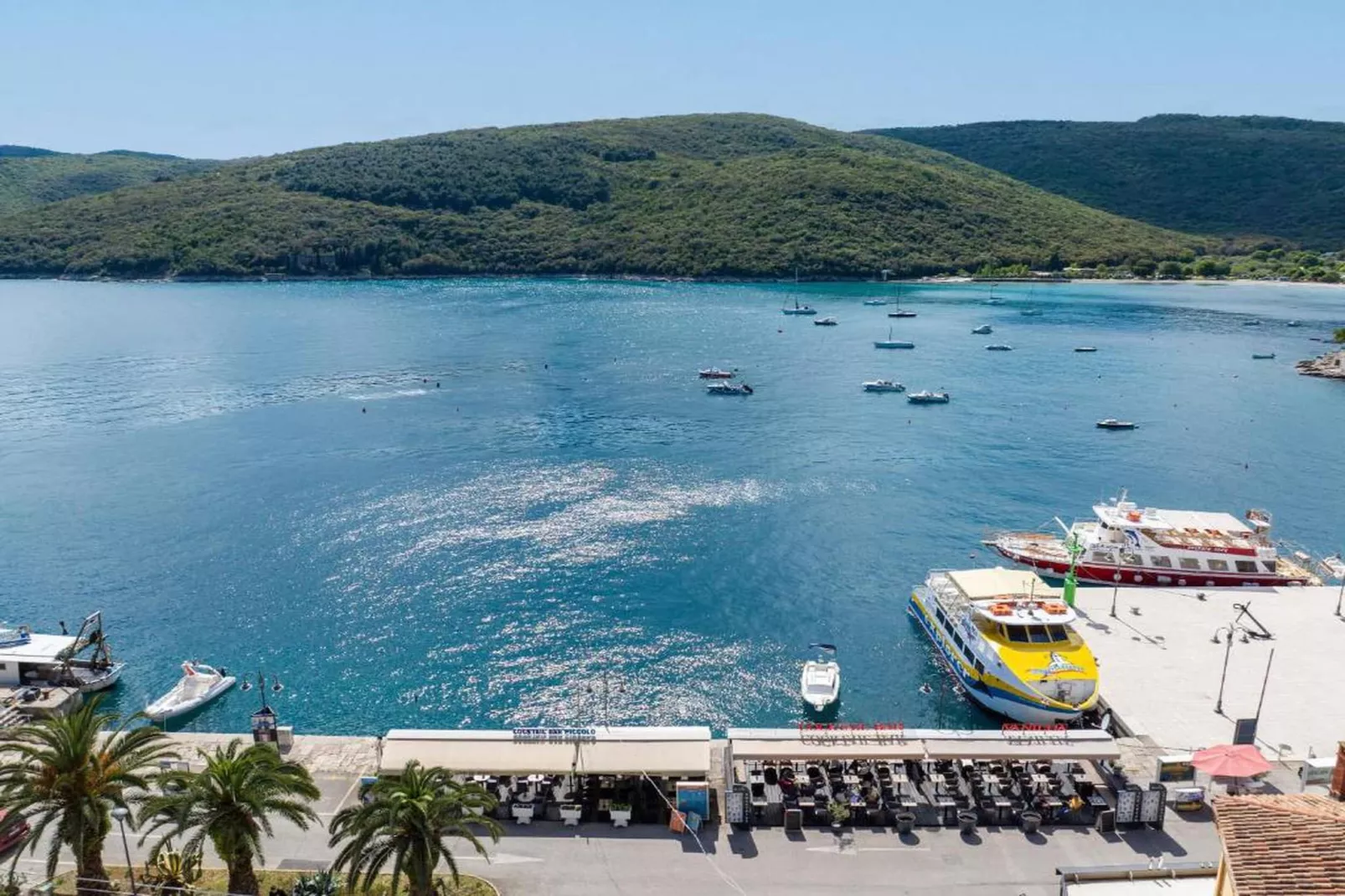 Apartment Neda with Wonderful Sea View-Areas within 20km in summer