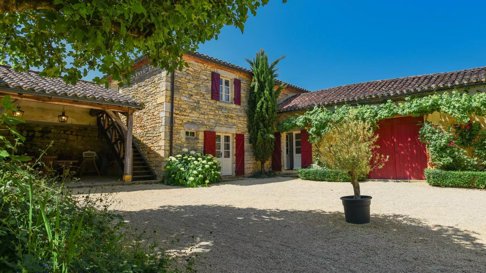 Domaine Saint Martin le Redon-Außenbereich Sommer