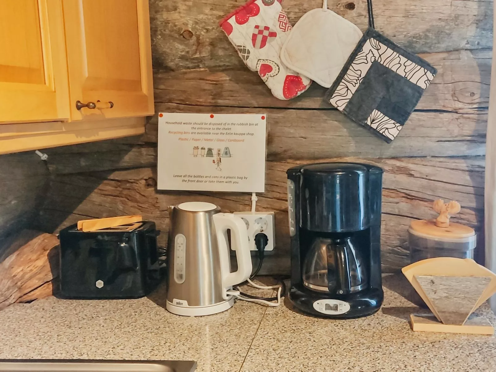 Salmentieva 2-Dedans