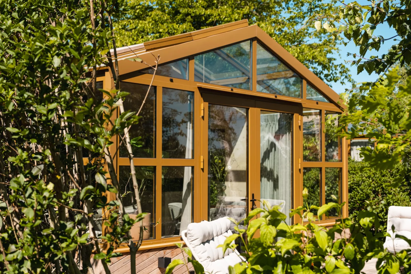 Large Green House 4 persoons-Außenbereich Sommer