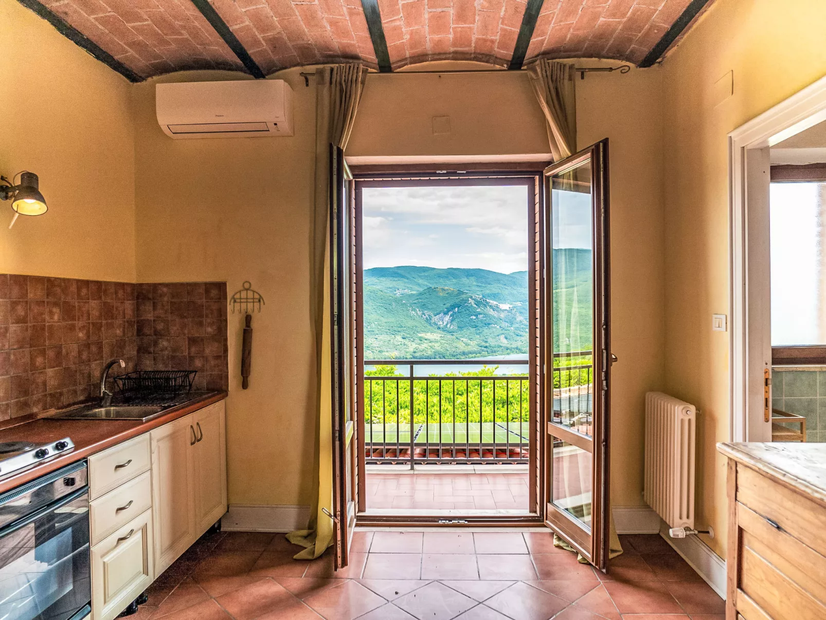 Bomba vista lago 8