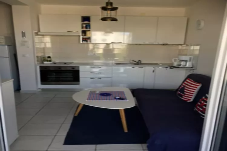 S&A Apartment - Two bedroom Apartment with Balcony