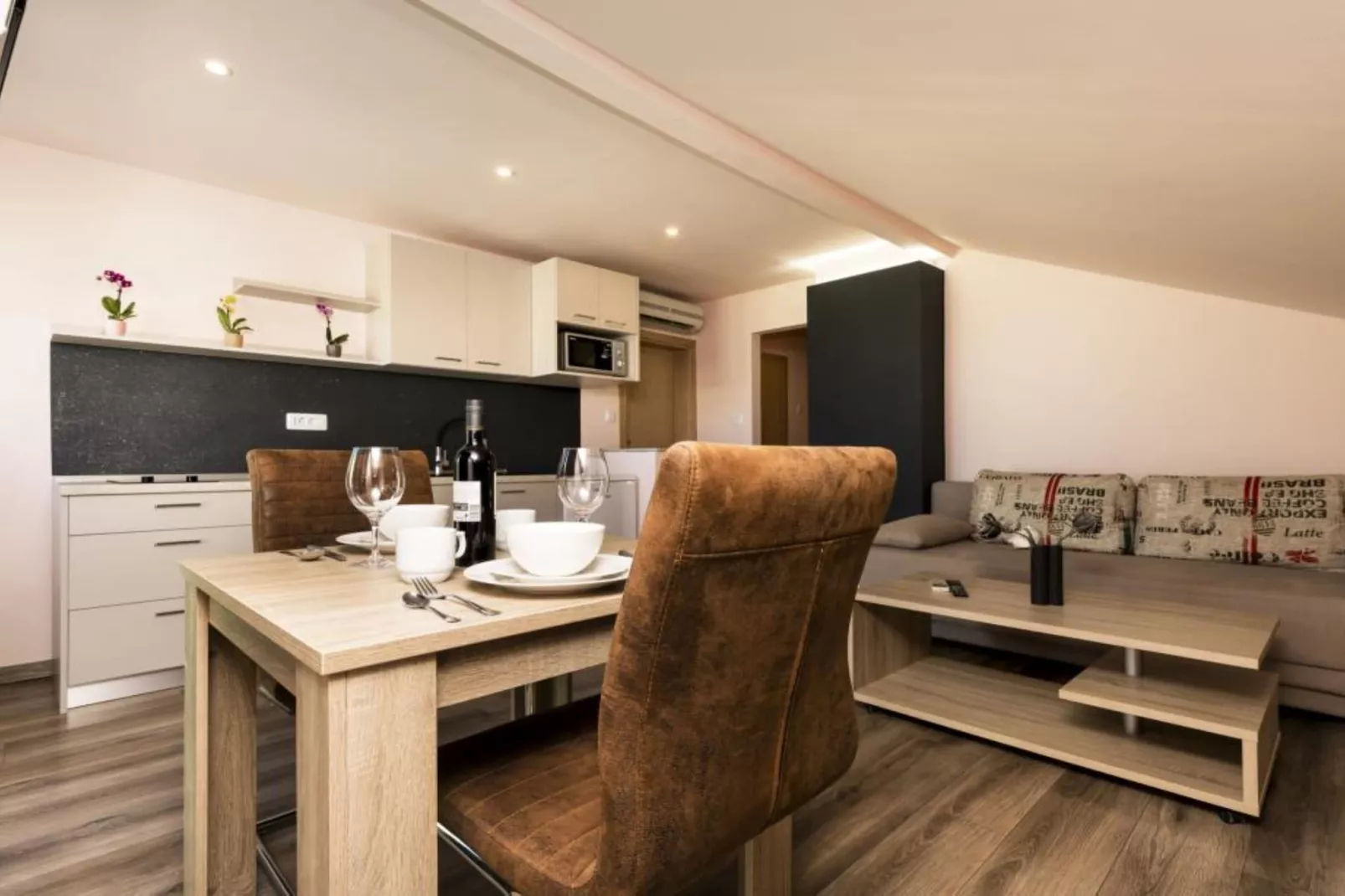 Pansion Belvedere - One Bedroom Apartment with Terrace (Vespera)