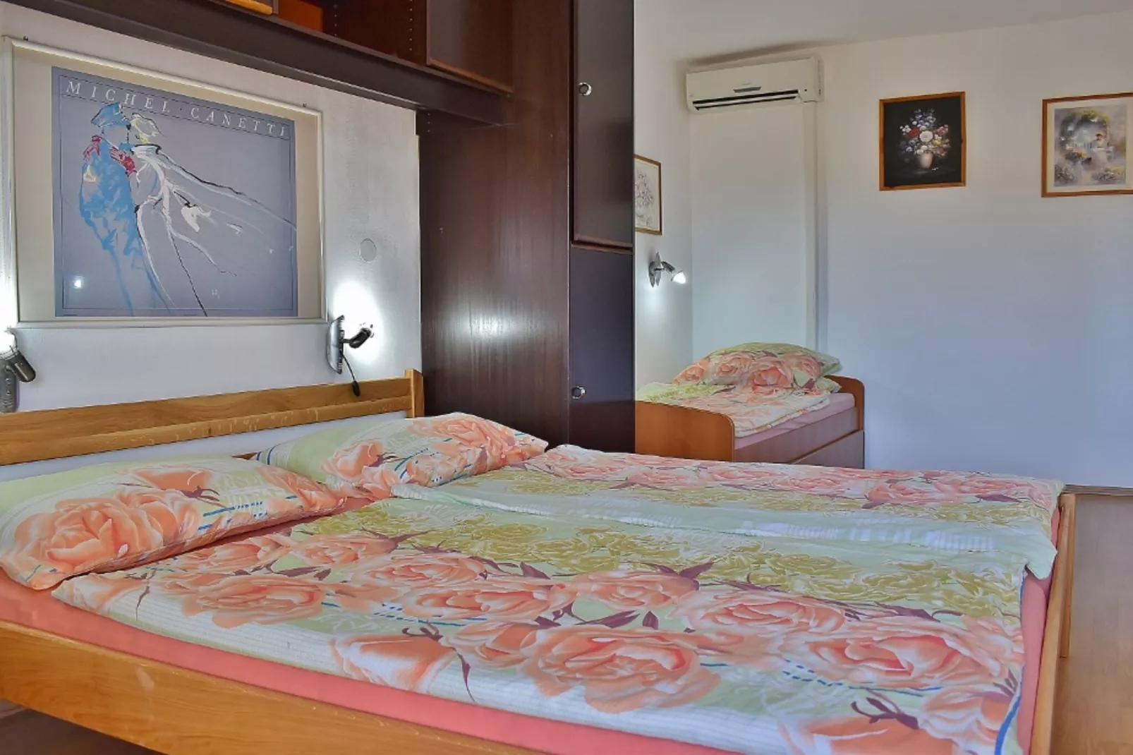 Apartments Jug - Comfort Studio Apartment with Balcony