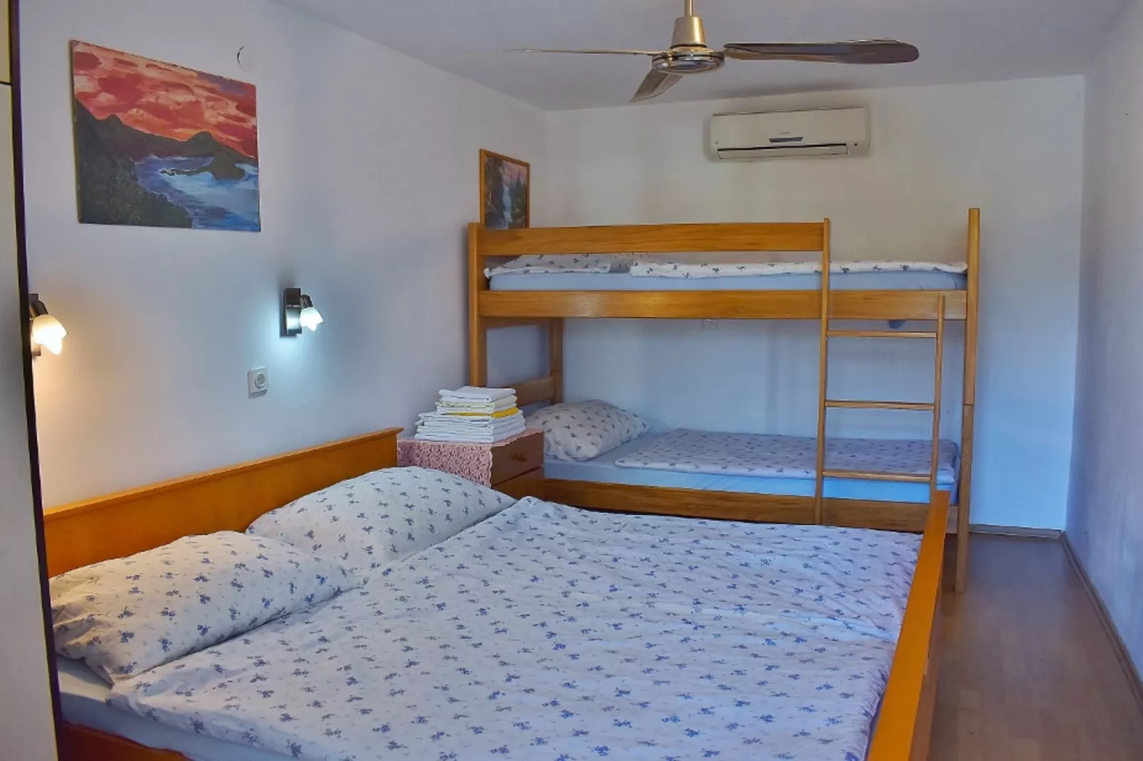 Apartments Jug - Comfort Studio  Apartment with Balcony and Sea View