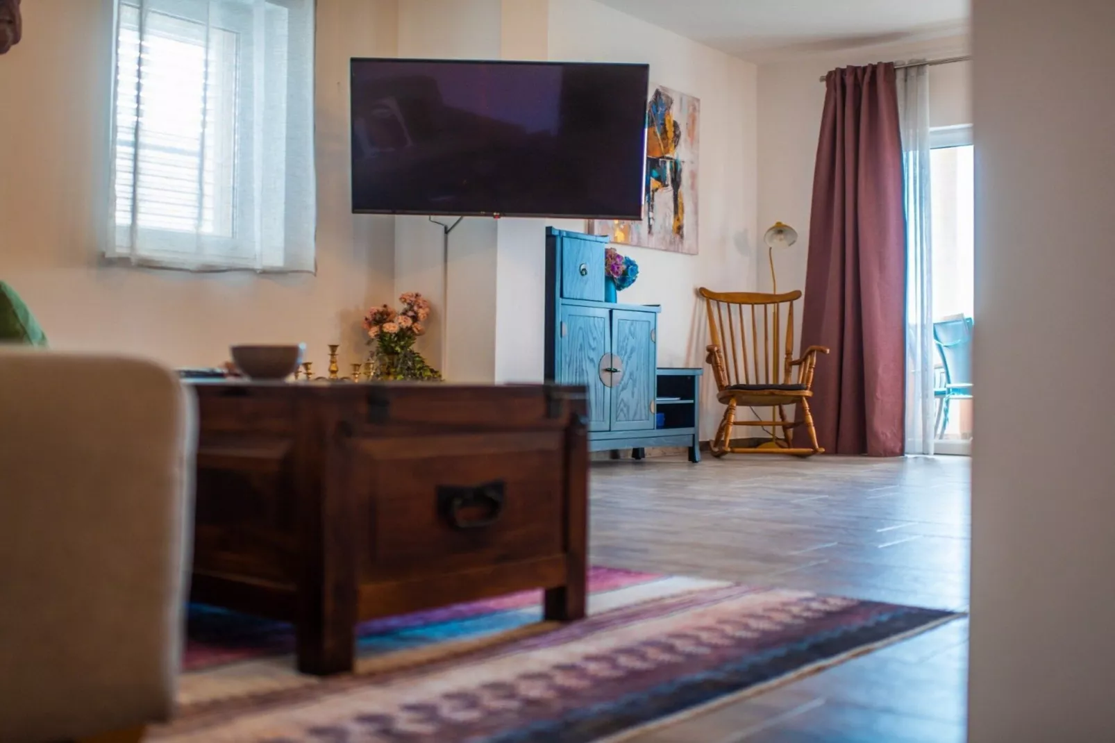 Charming and Tranquil Kastel Gomilica Apartment with Balcony and Patio - Three Bedroom Apartment