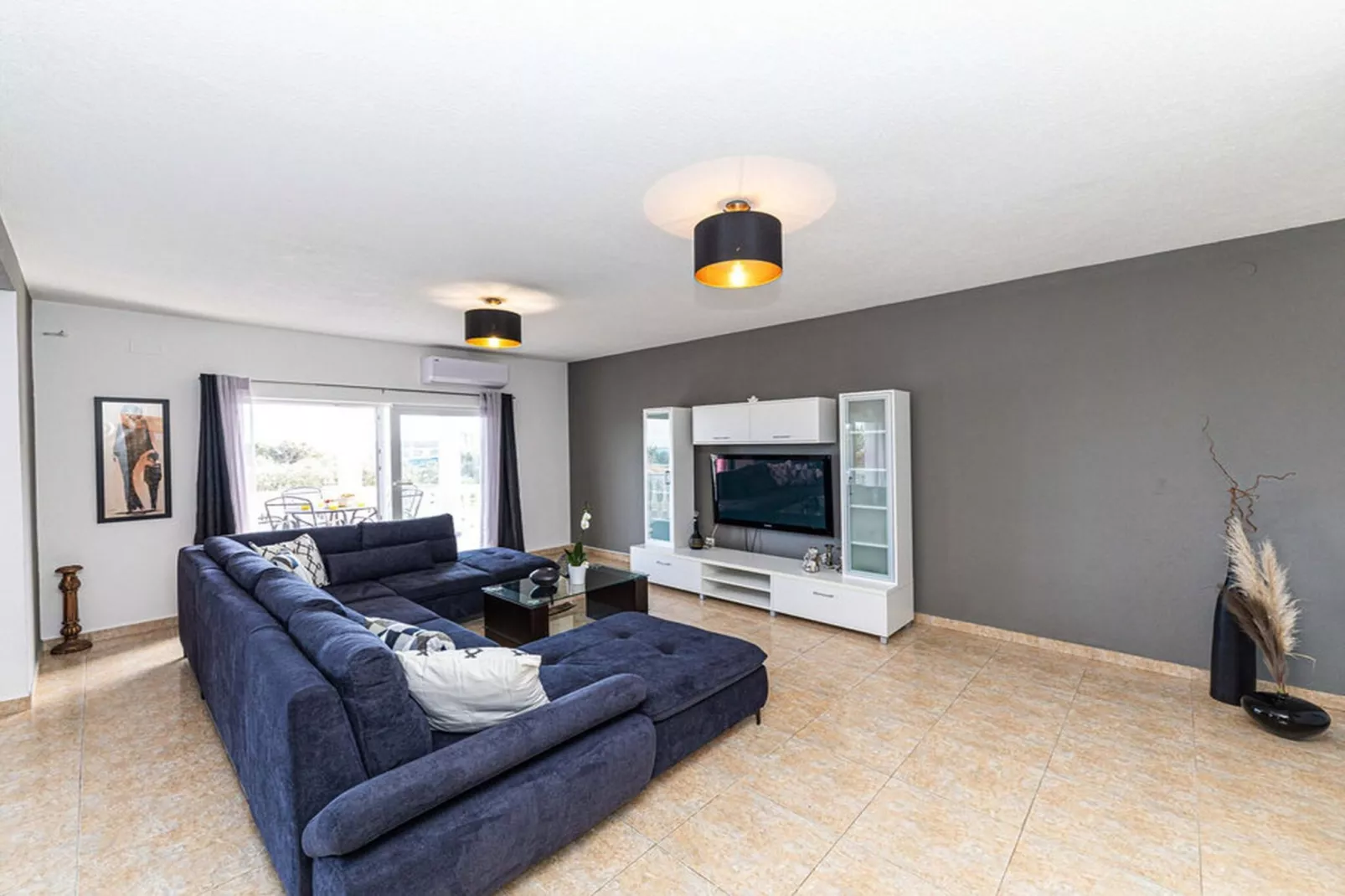 Exquisite Spacious Villa Bufaline with Pool and Gym - Eight Bedroom Villa with Pool and Gym