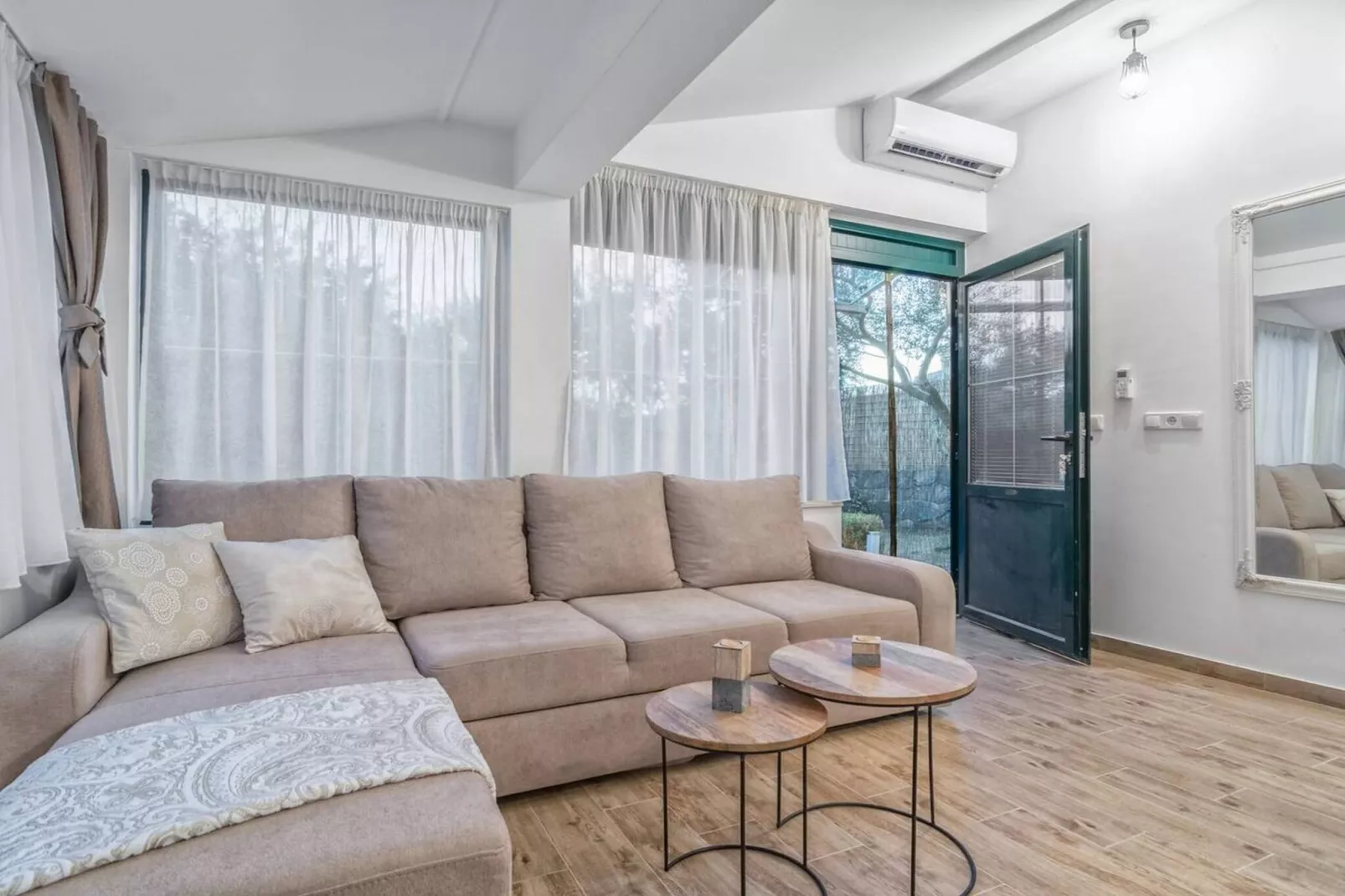 Hidden Gem Holiday Home with Pool in Kastel Stafilic - Two Bedroom Holiday Home with Pool