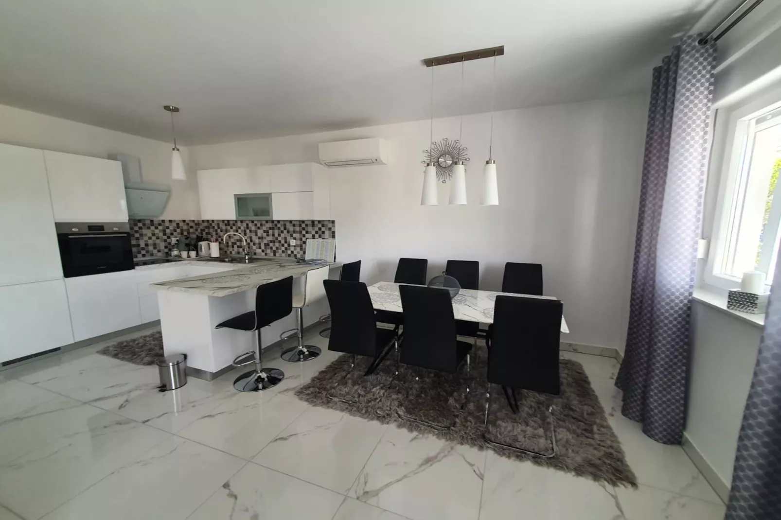 Kastel Novi Elegant and Stylish Apartment with Terrace and Patio - Two Bedroom Apartment with Terrace