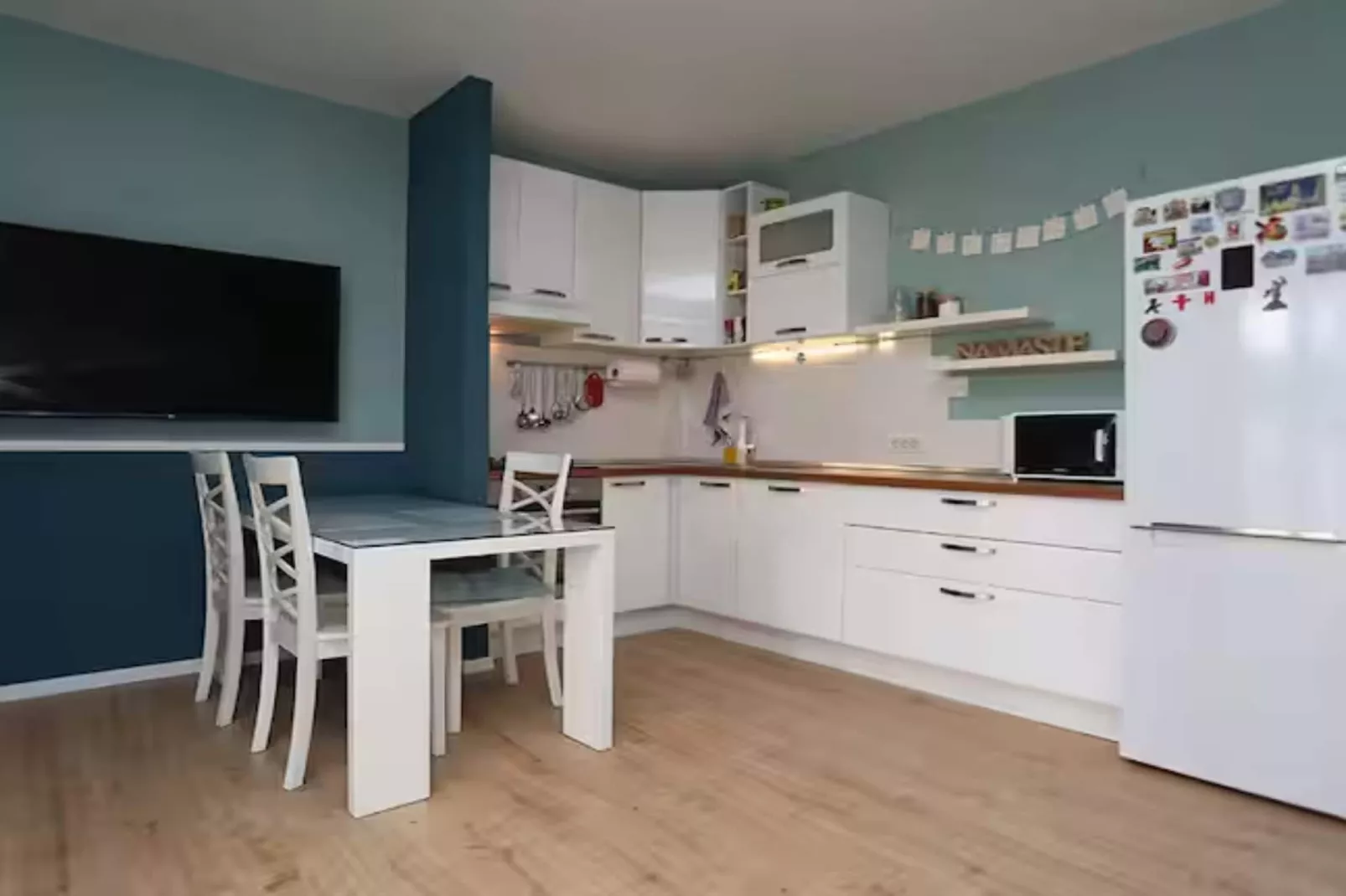 Garden Oasis - Kaštel Lukšić - One Bedroom Apartment with Balcony