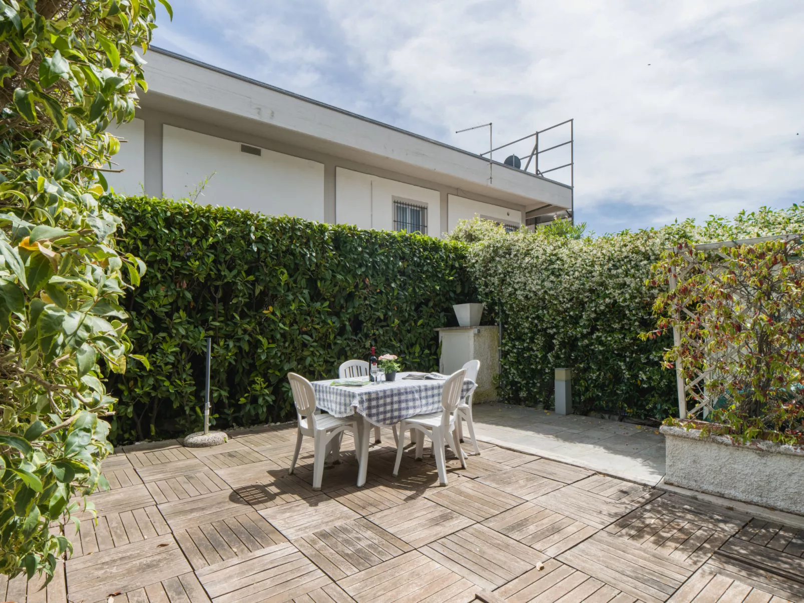 White Home