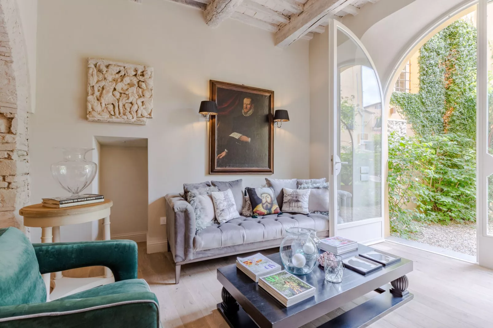Casa Vanny, an Apartment with Private Garden