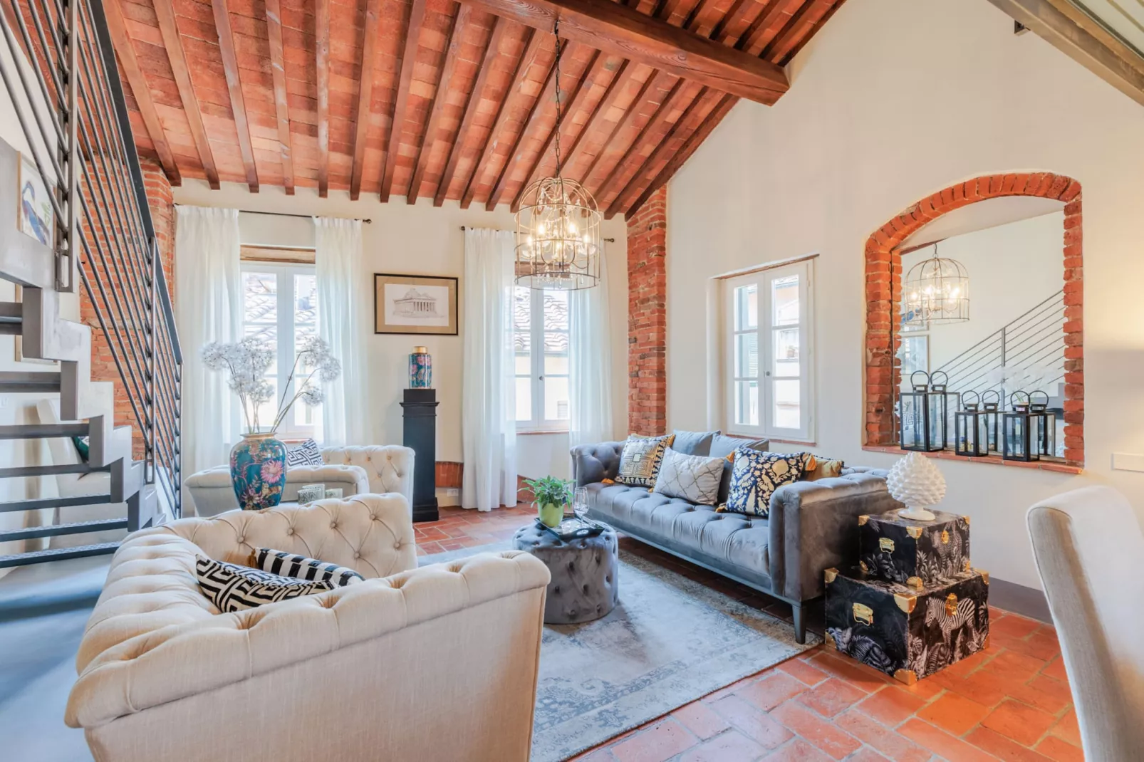 Casa Lucky, a Modern Lucca Penthouse