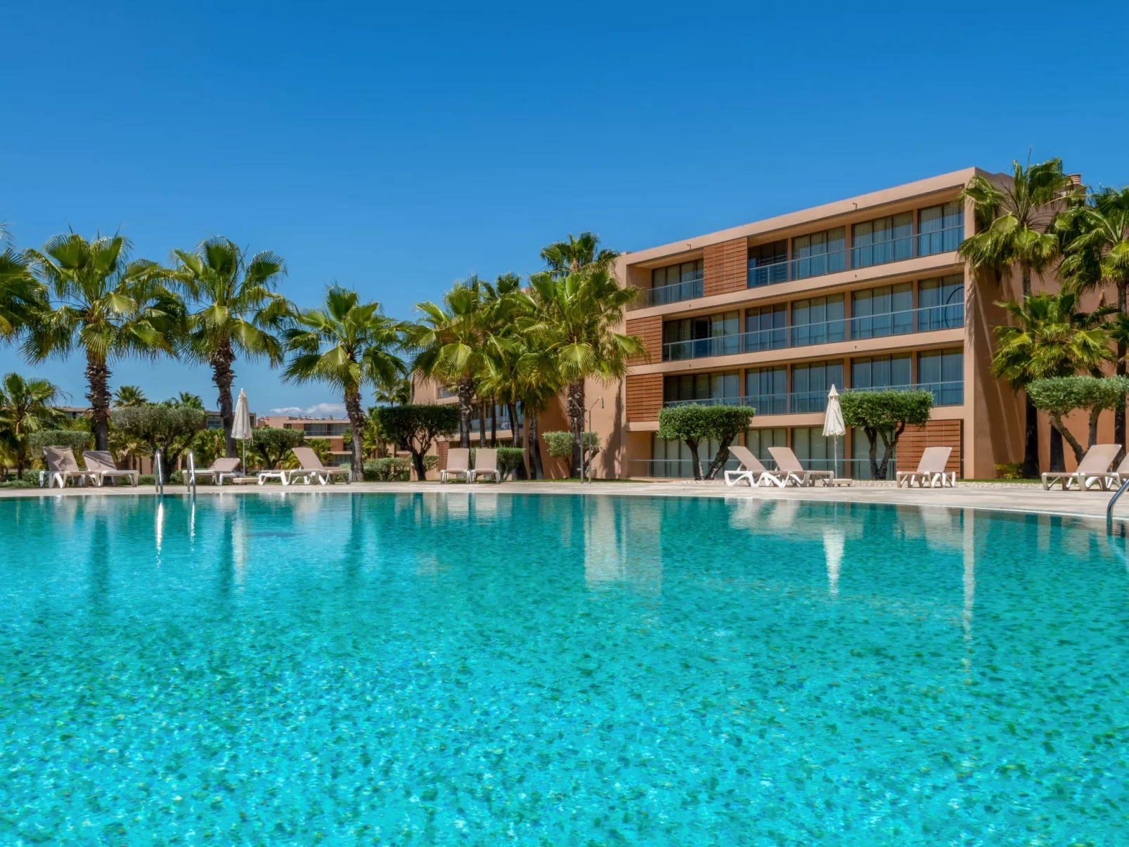 Algarve Sun-Sea Retreat
