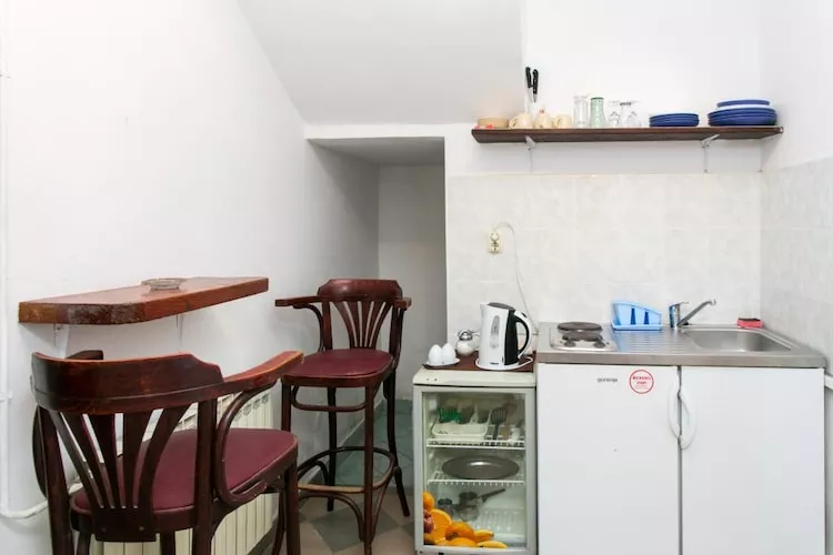 Guest House Zec - Studio with Balcony(3 adults)