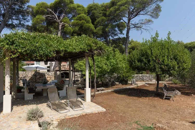 Holiday Home Jekavac -Three Bedroom Apartment with Terrace and Sea View