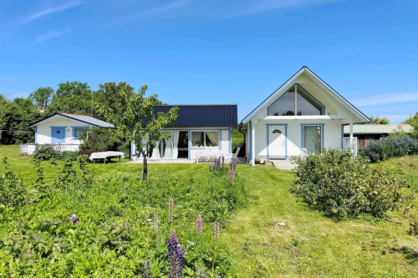 Charming Garden Cottage in Levide-Outdoor